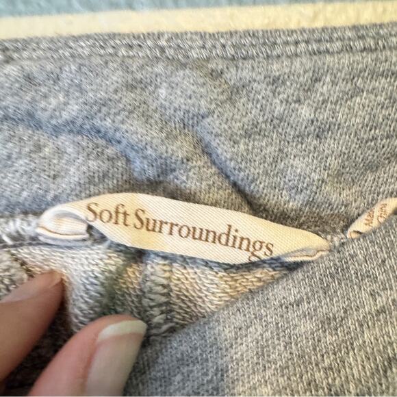 Soft Surroundings Grey Cropped Wide Leg Sweatpants Womens S Casual Summer Pants - Picture 3 of 8